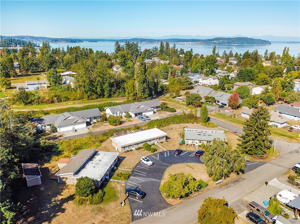 814 5th St Steilacoom WA 98388