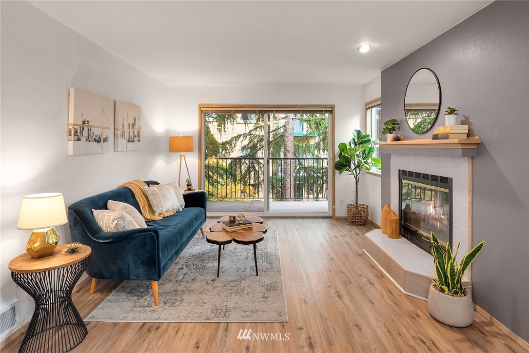 1617 Summit Ave Unit 24 Unit 24 Seattle WA 98122