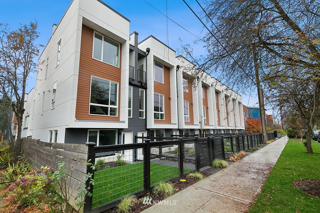 9030 18th Ave SW Unit B Unit B Seattle WA 98106