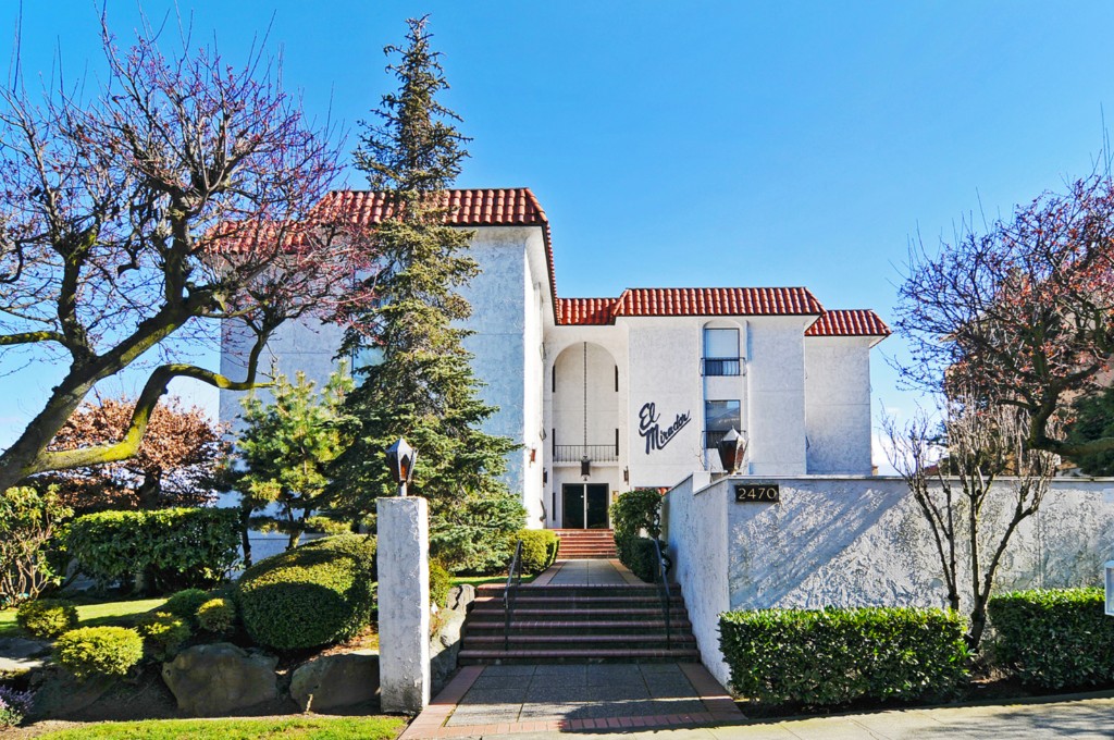 2470 Dexter Ave N Unit 202 Unit 202 Seattle WA 98109
