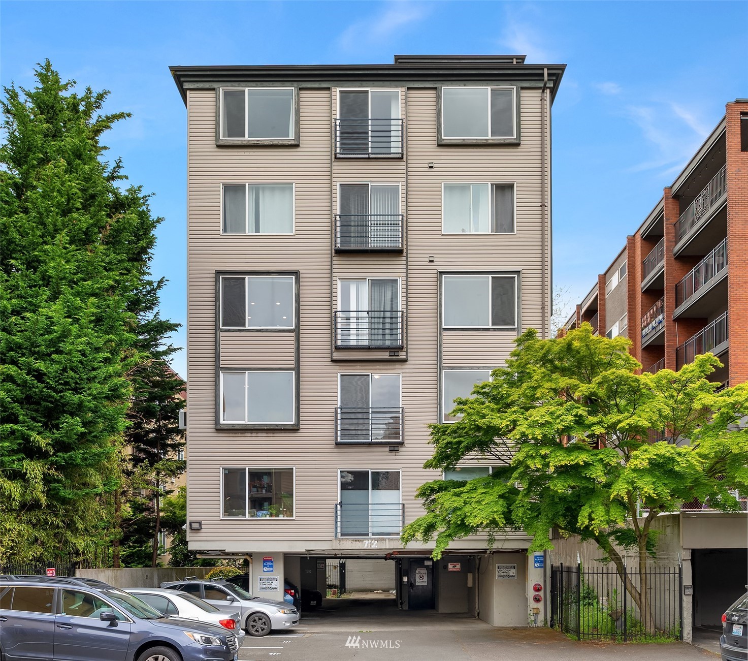 712 E Denny Way Unit 303 Unit 303 Seattle WA 98122