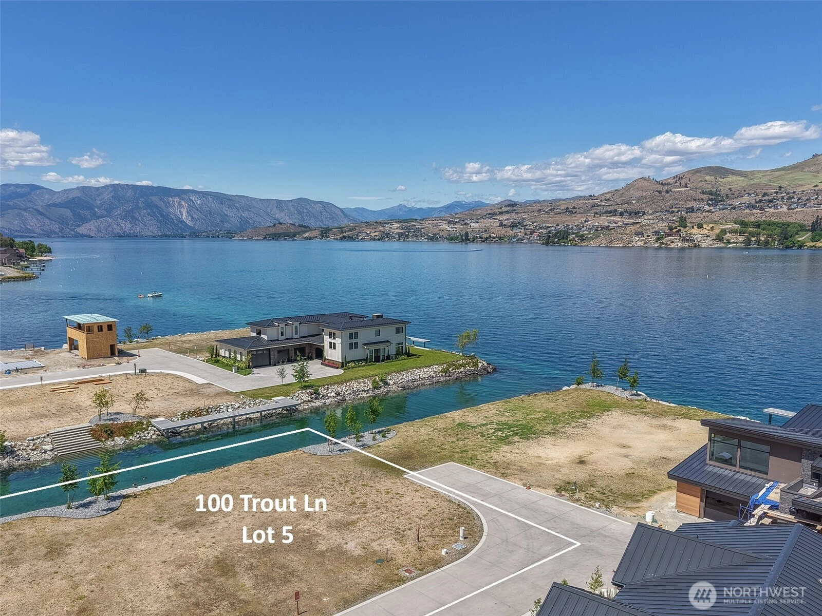 100 Trout Ln Unit  Chelan WA 98816