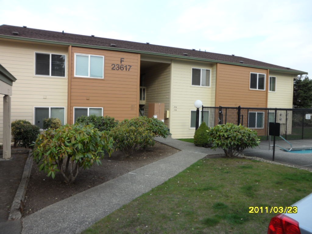 23617 112th Ave SE Unit F101 Unit F101 Kent WA 98031