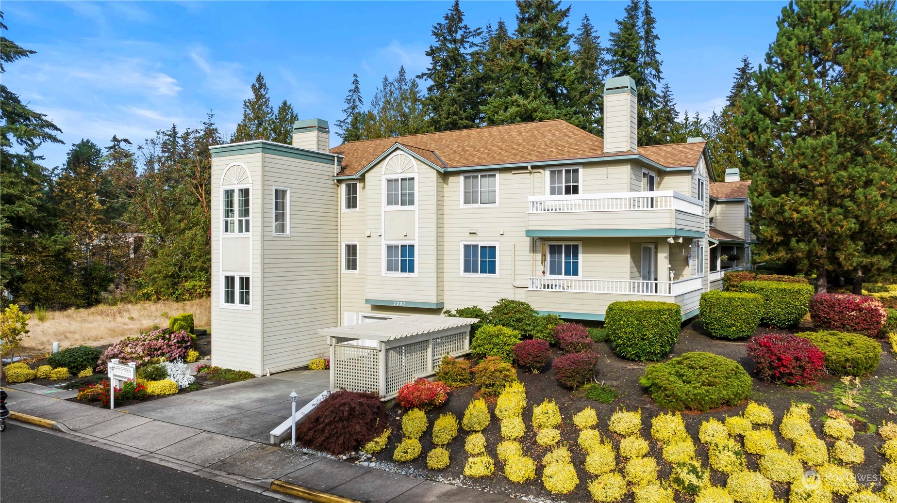 7207 210th St SW Unit 202 Unit 202 Edmonds WA 98026
