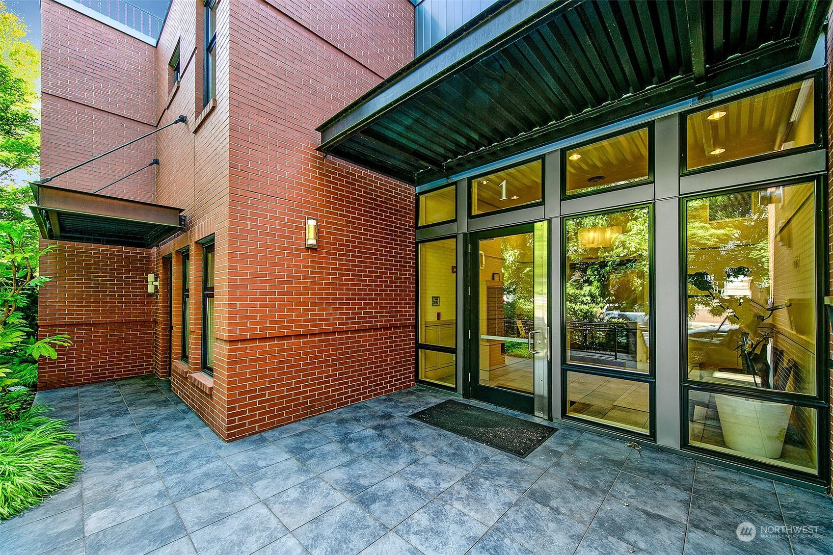 1 Ward St Unit 1 Unit 1 Seattle WA 98109