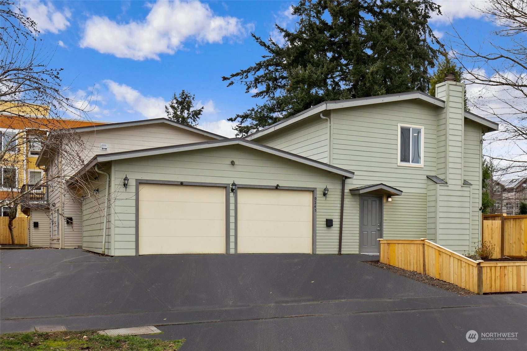 9241 Woodlawn Ave N Seattle WA 98103