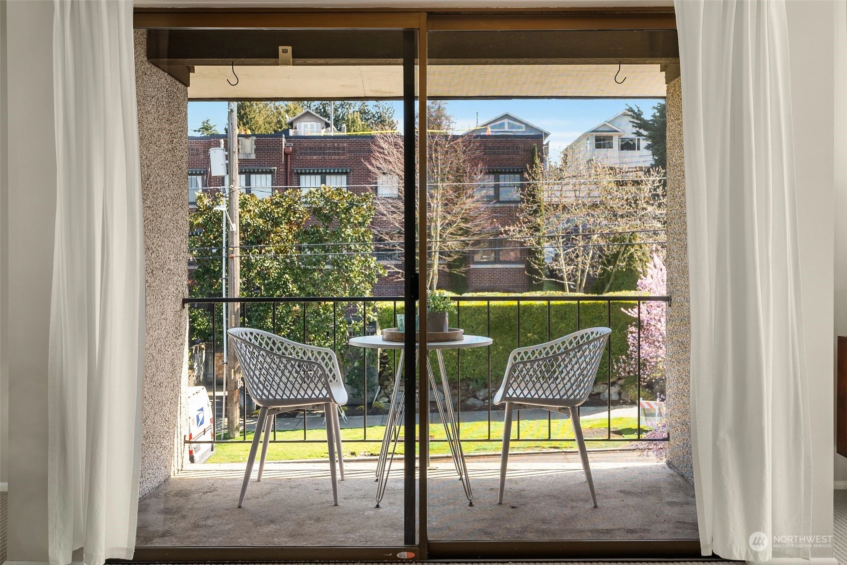 2633 Franklin Ave E Unit 301 Unit 301 Seattle WA 98102