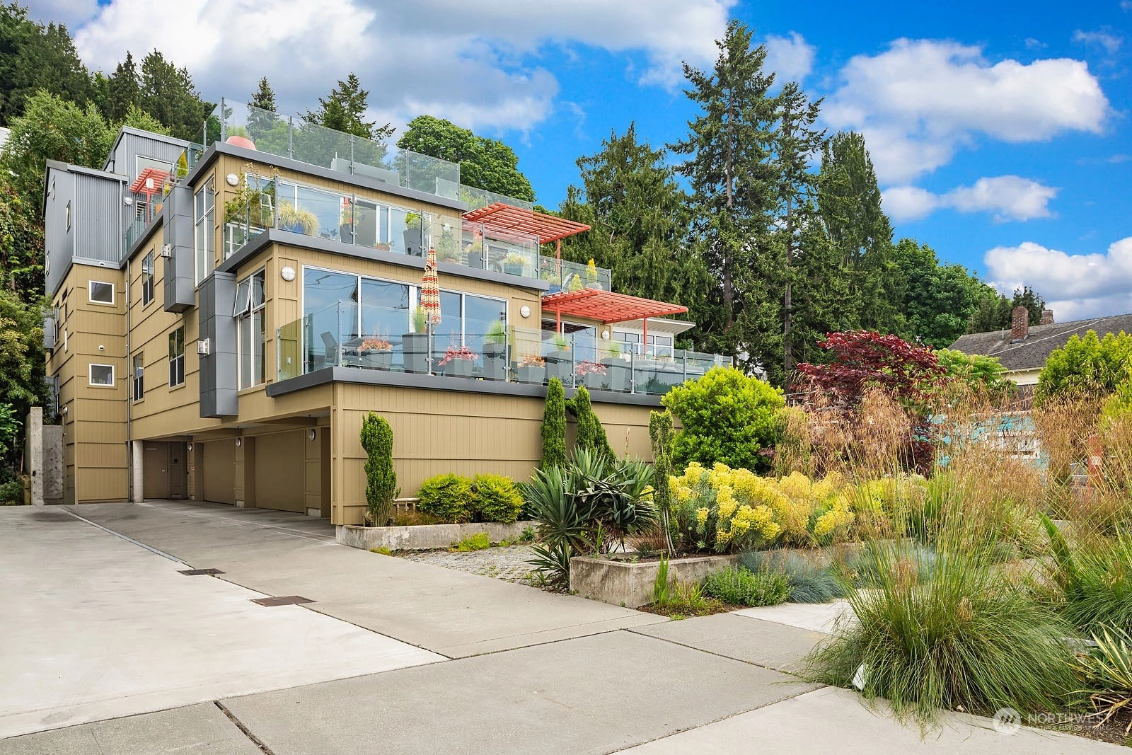 2122 Alki Ave SW Unit 300 Unit 300 Seattle WA 98116