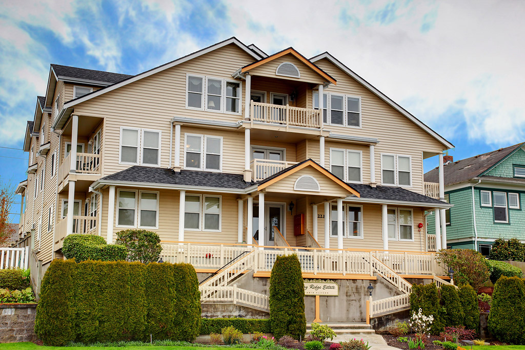2219 Rucker Ave Unit 301 Unit 301 Everett WA 98201