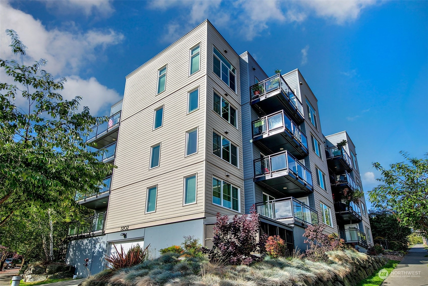 3202 SW Avalon Way Unit 201 Unit 201 Seattle WA 98126