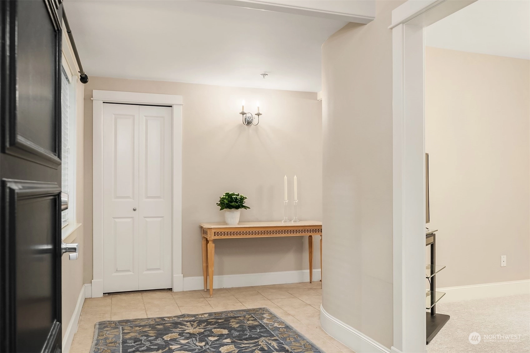 Lakeside at Leschi Residential Condos For Sale at Lakeside at Leschi