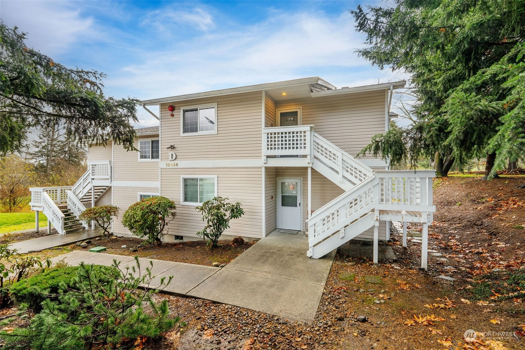 12436 SE 272nd Pl Unit D-202 Unit D-202 Kent WA 98030