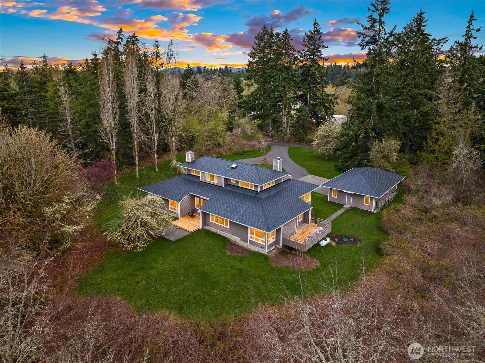 10123 NE Kitsap St Bainbridge Island WA 98110
