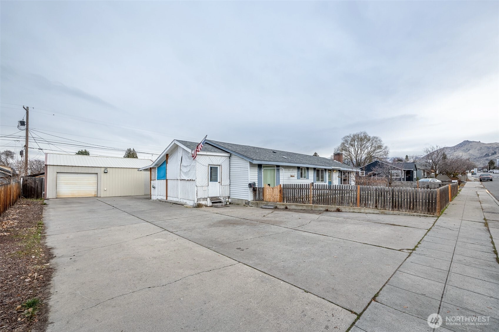 315 Fuller St Unit  Wenatchee WA 98801