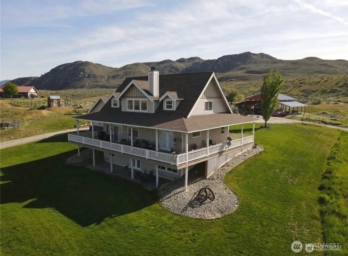 93 Pilot Wheel Rd Unit  Tonasket WA 98855