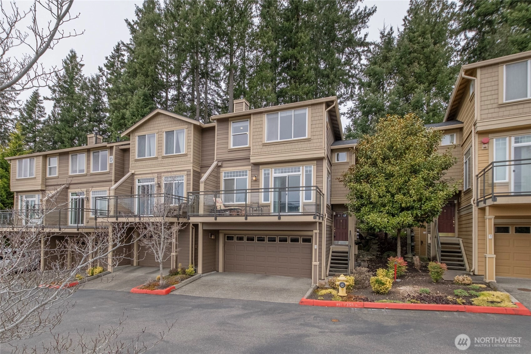 23300 SE Black Nugget Rd Unit D4 Unit D4 Issaquah WA 98029
