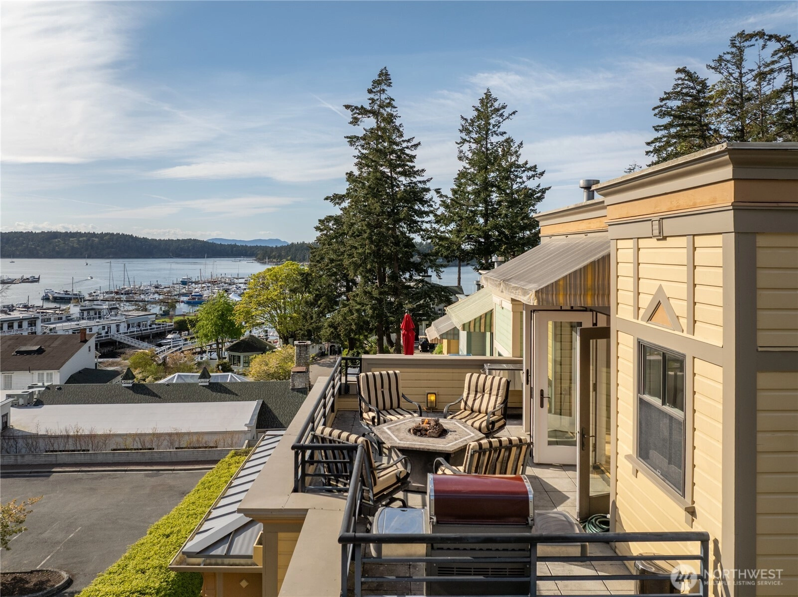83 Captain Garthney Ln Unit  San Juan Island WA 98250