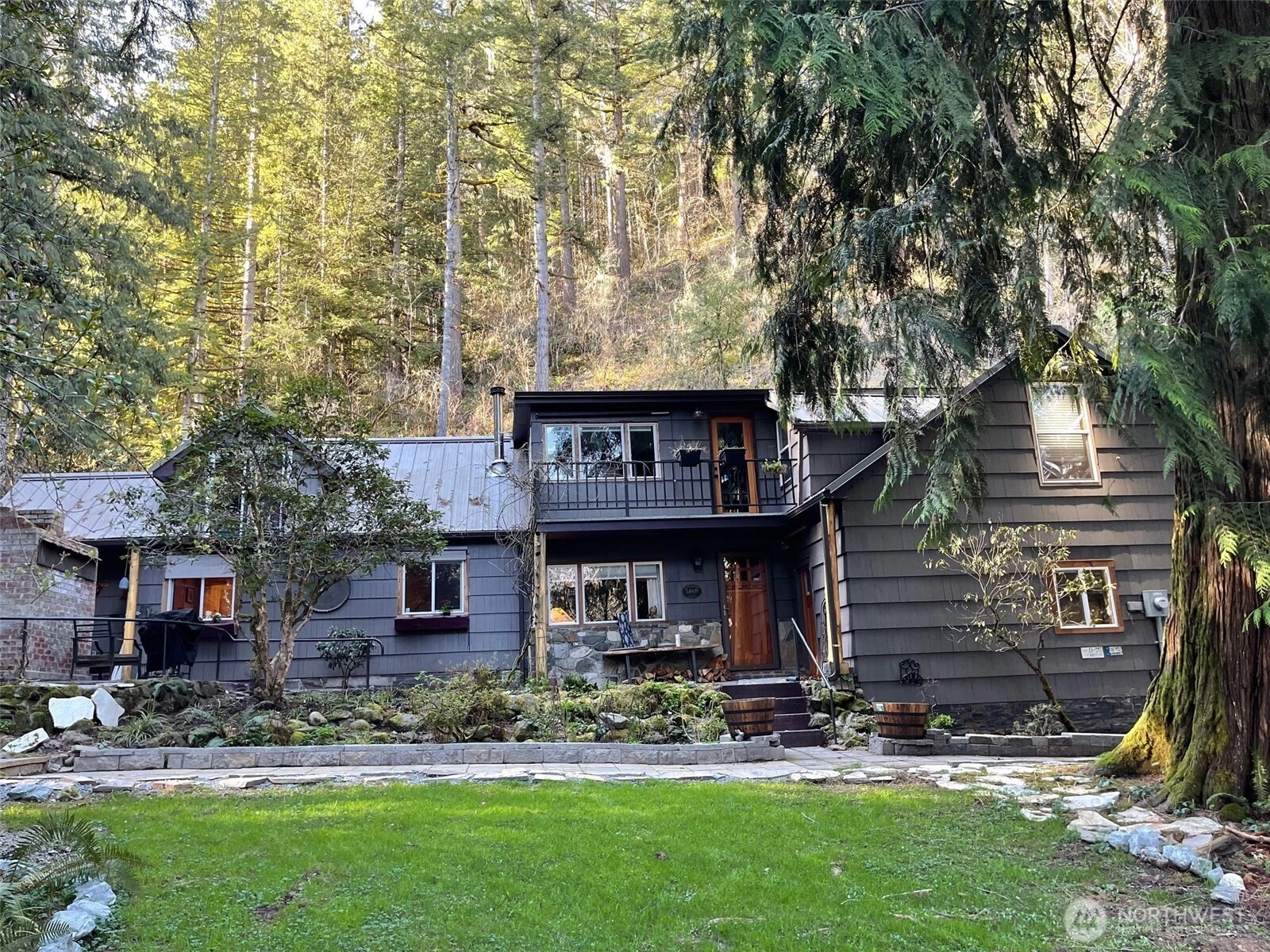 54909 Conrad Rd Rockport WA 98283