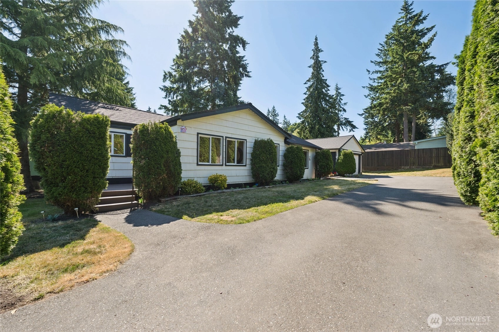 817 SW 158th St Burien WA 98166