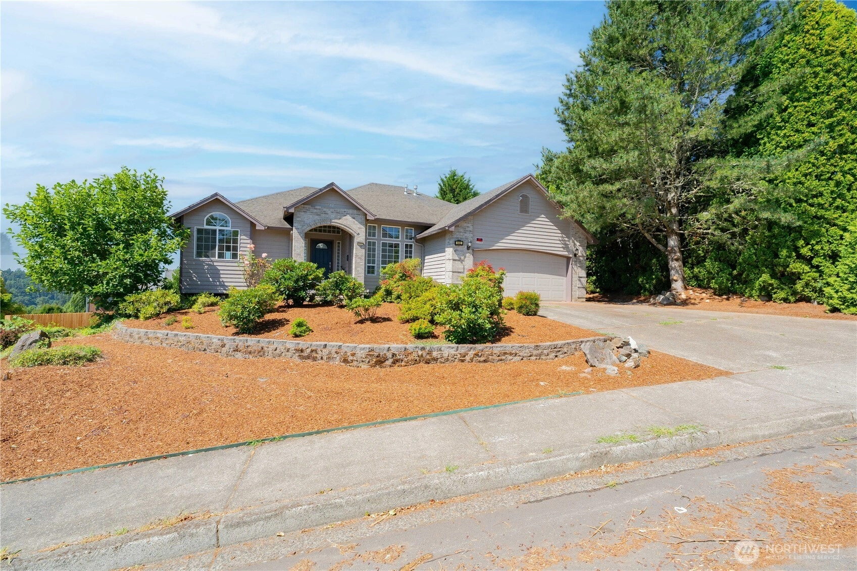 642 E Pioneer Loop La Center WA 98629
