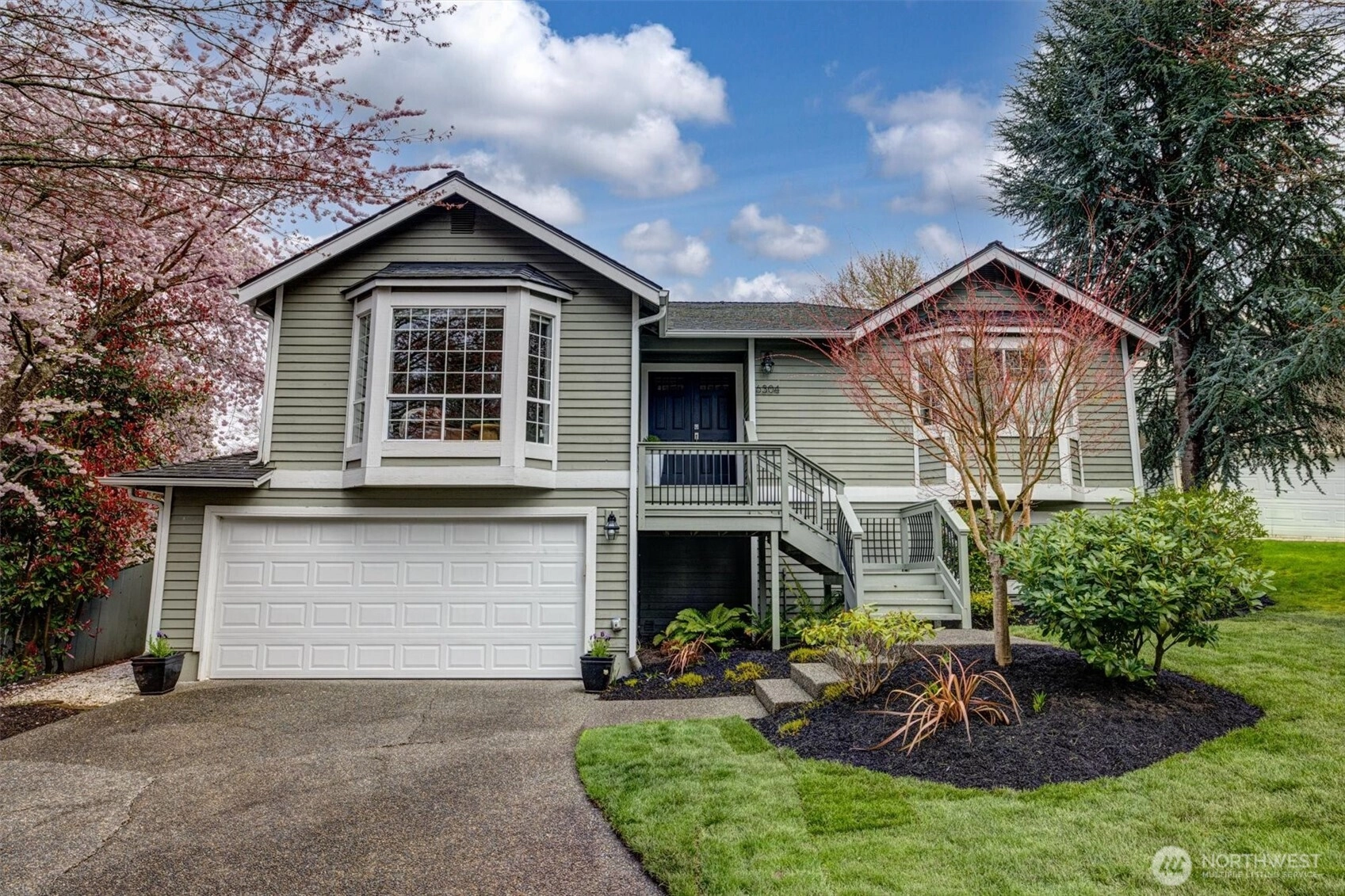 6304 110th Ave NE Unit  Kirkland WA 98033