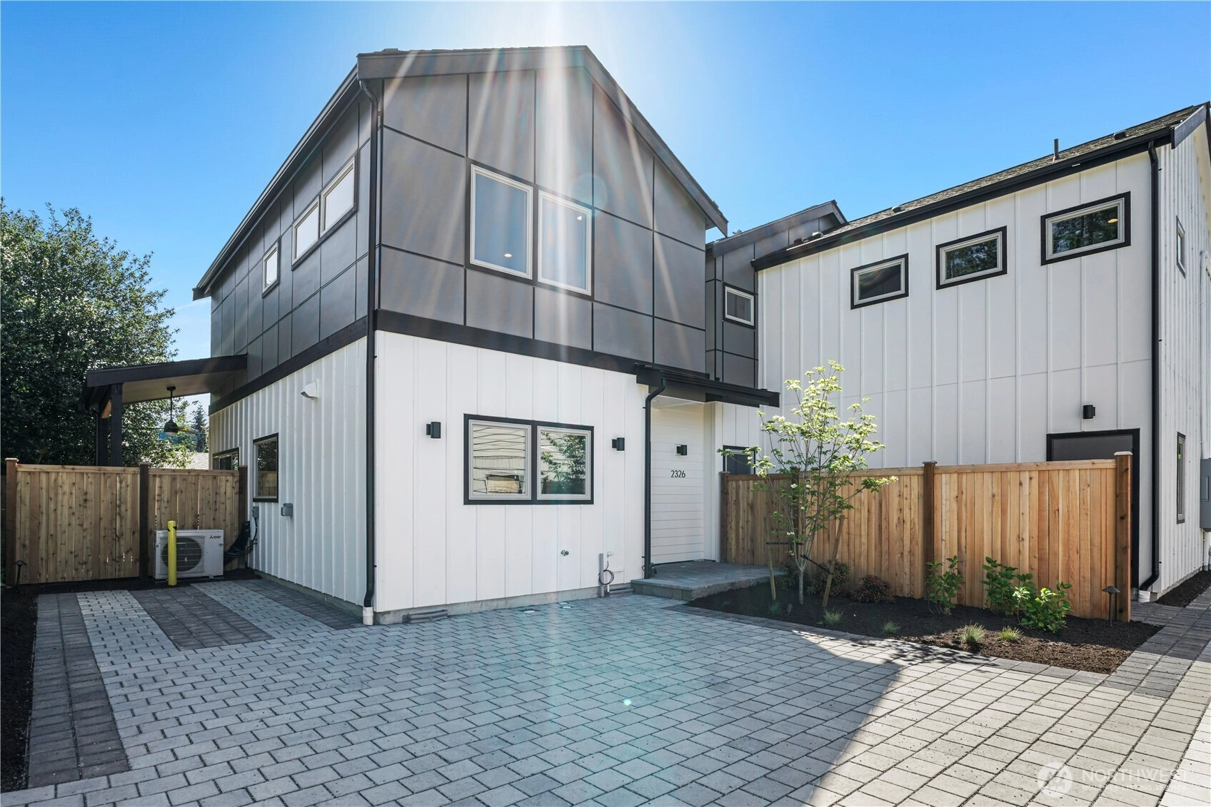 2326 NE 128th St Seattle WA 98125