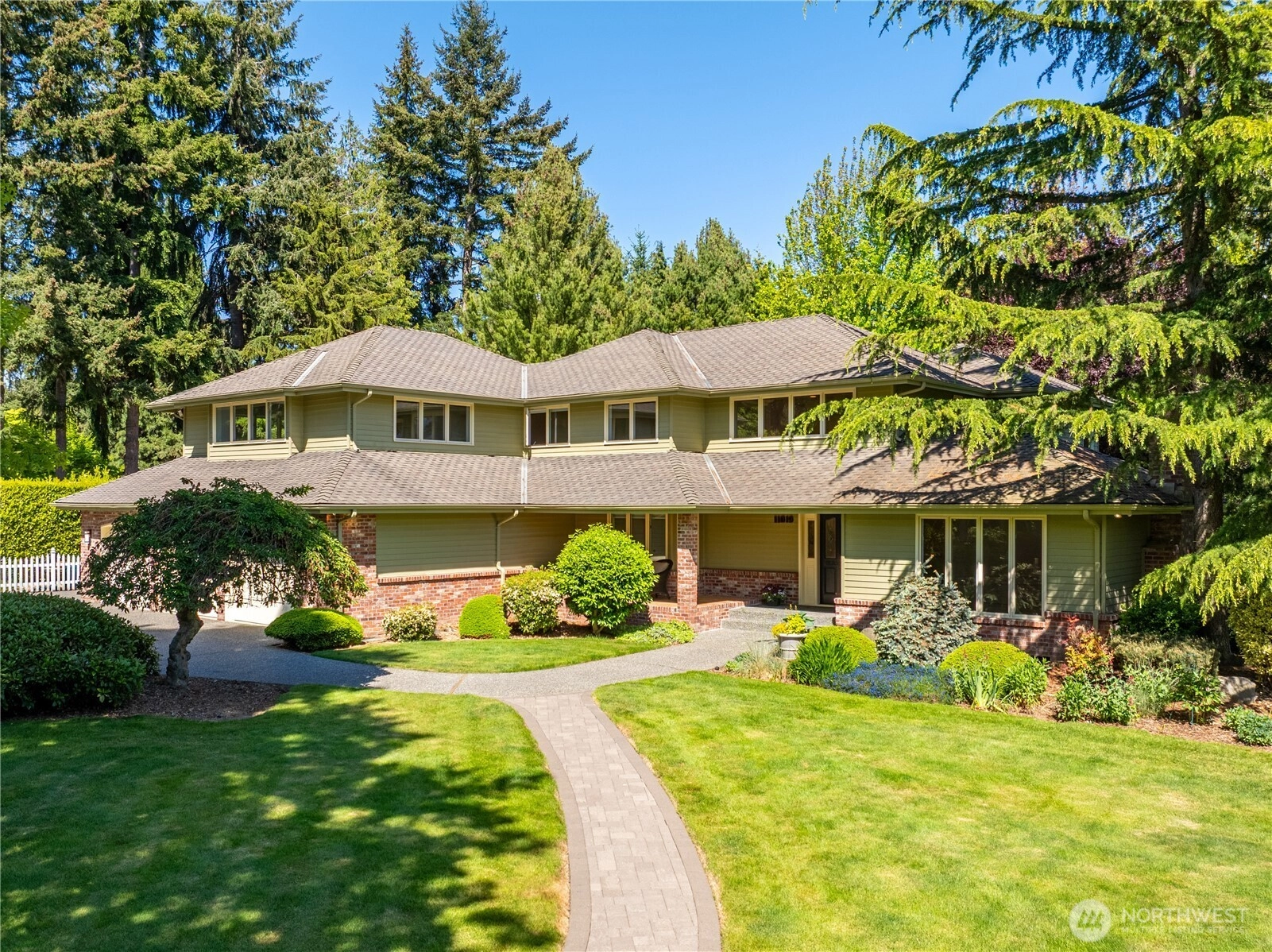 11019 Berry Ln Woodway WA 98020