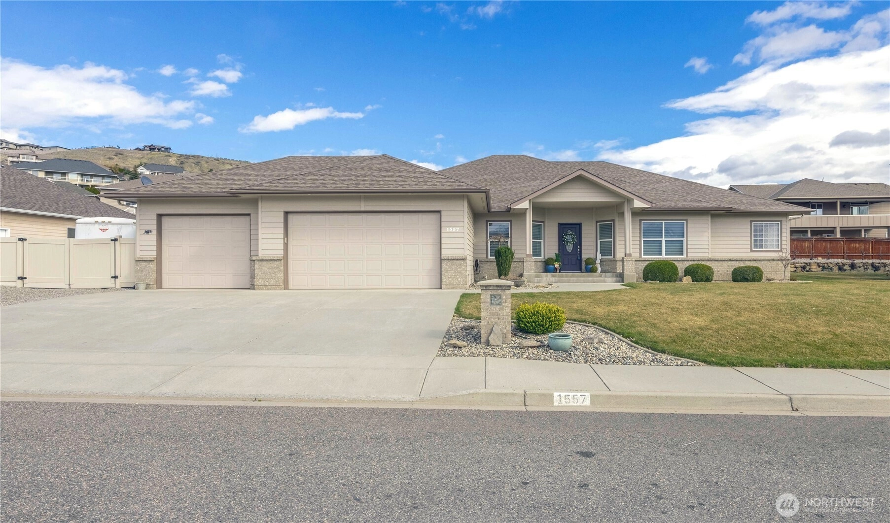 1557 Harrington Ln East Wenatchee WA 98802