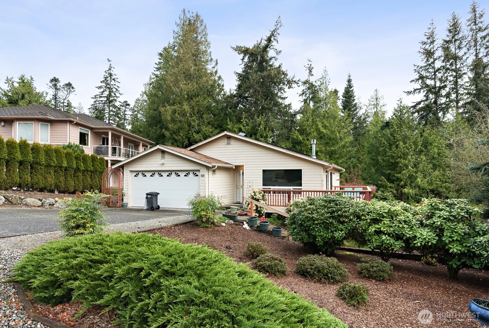 410 Umatilla Pl La Conner WA 98257