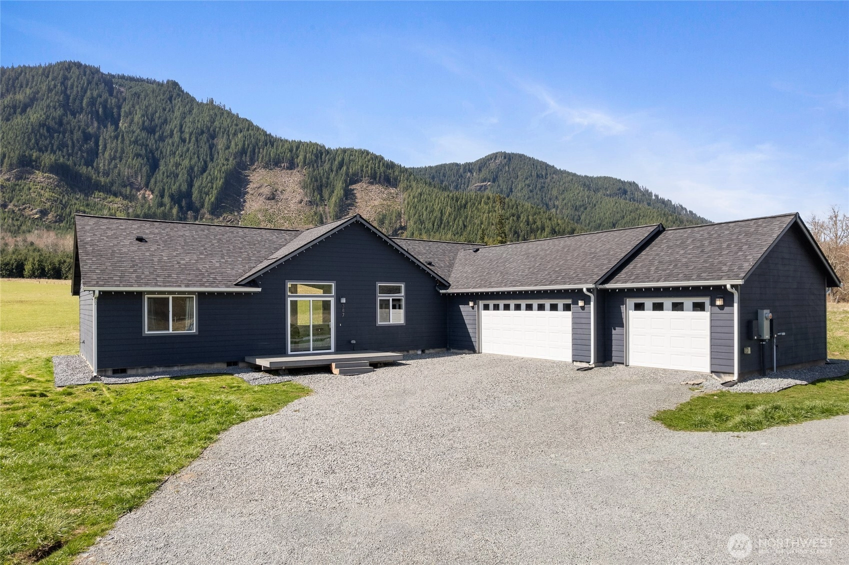 387 Pleasant Valley Rd Mineral WA 98355