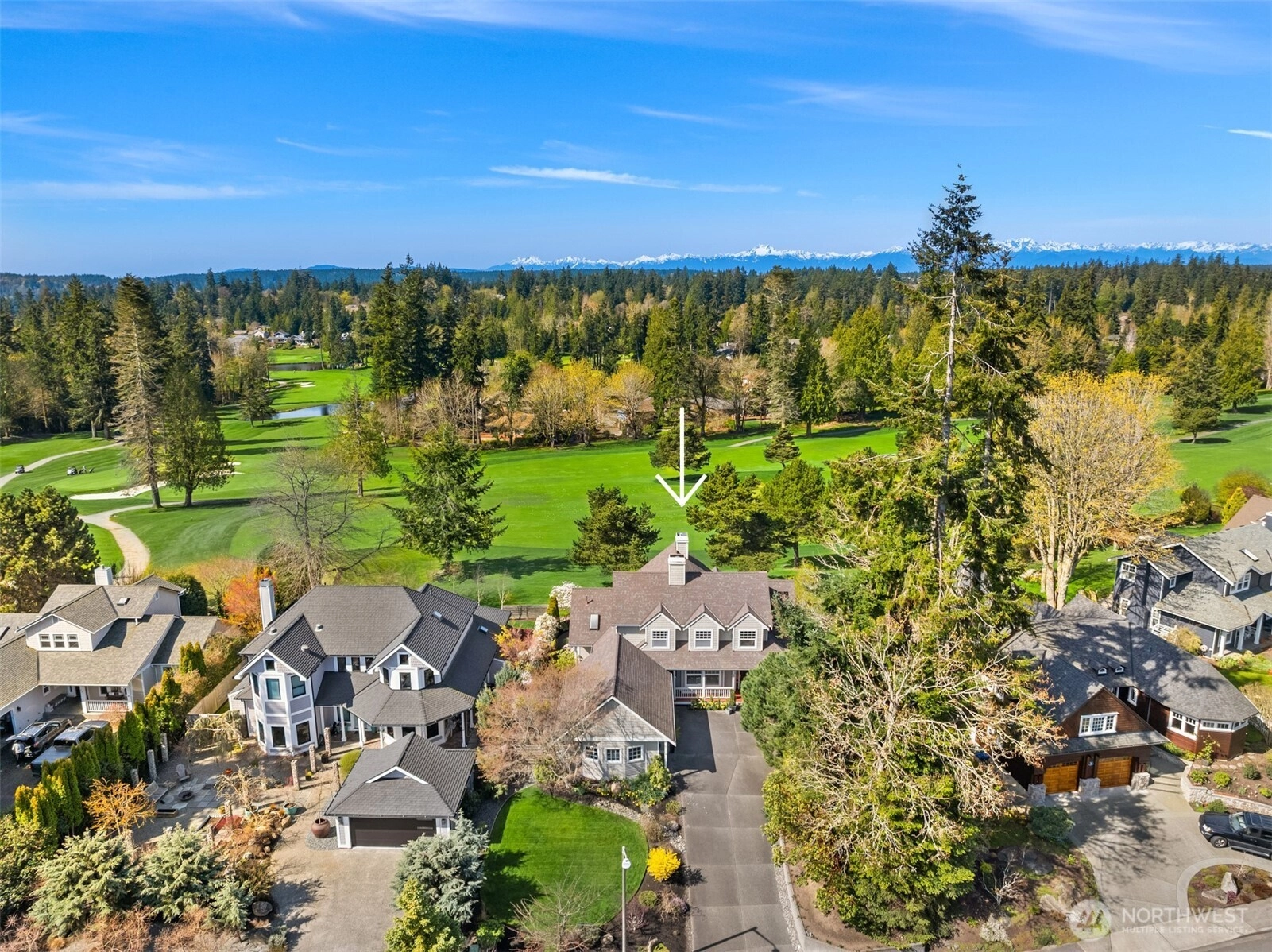 905 Cherry Ave NE Bainbridge Island WA 98110