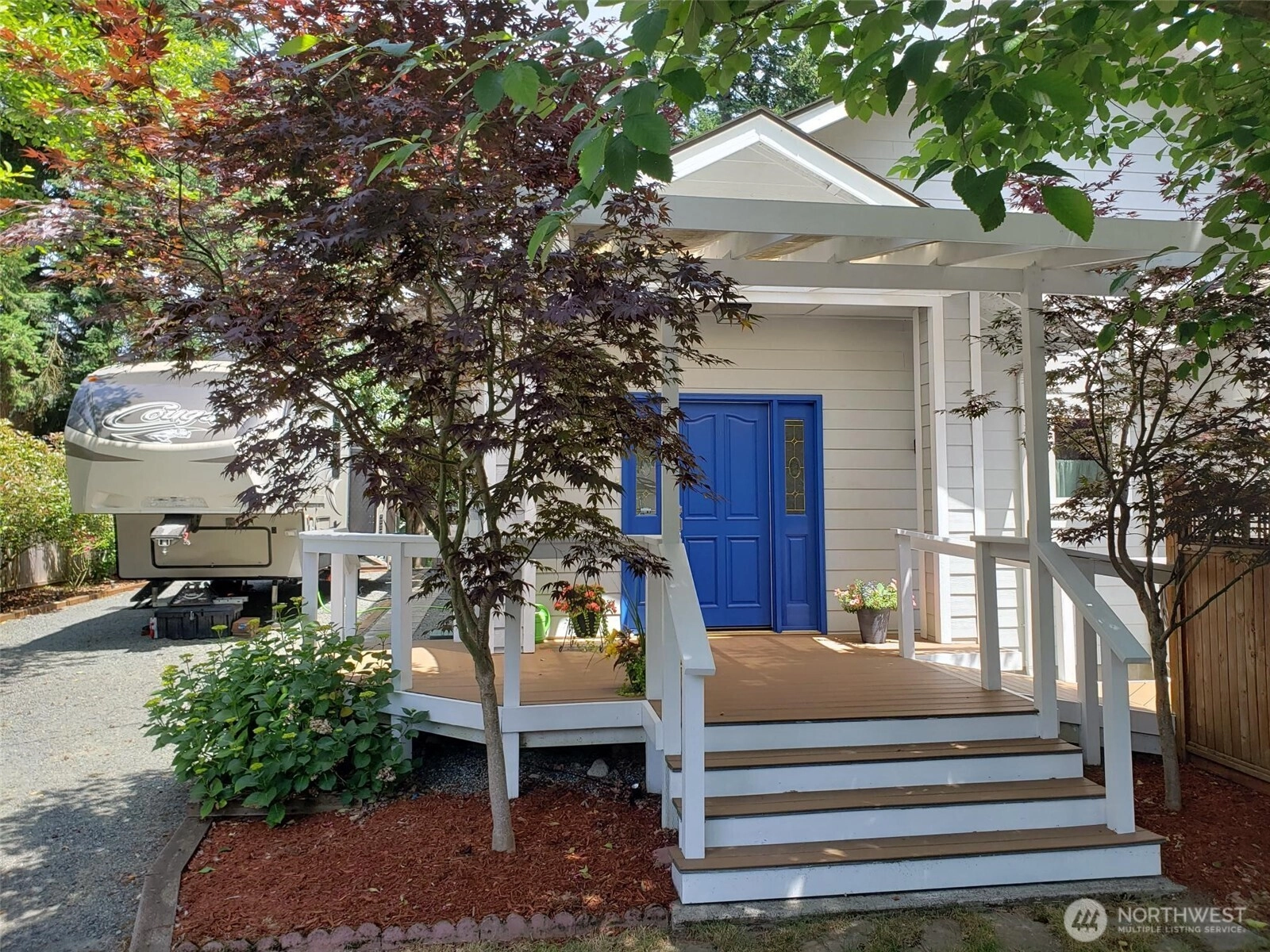 18208 25th Ave NE Lake Forest Park WA 98155