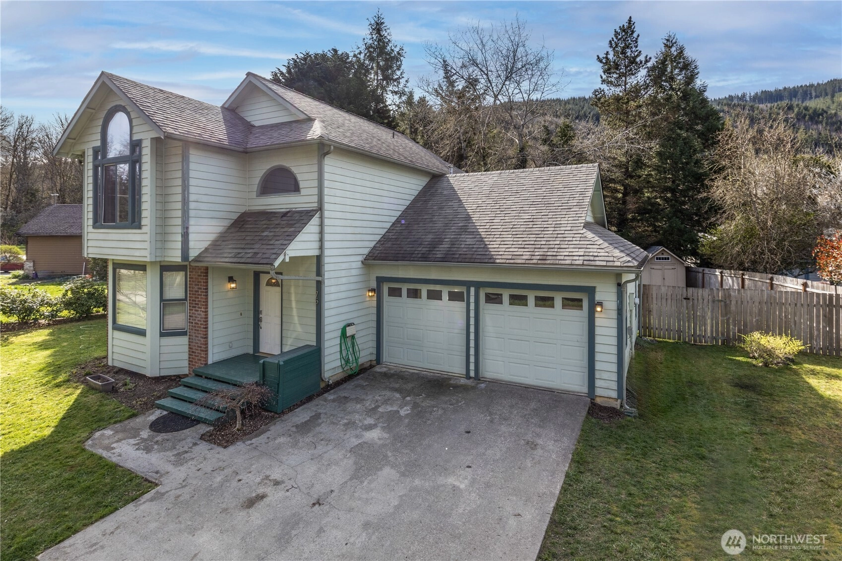 75 Mountain View Dr Quilcene WA 98376