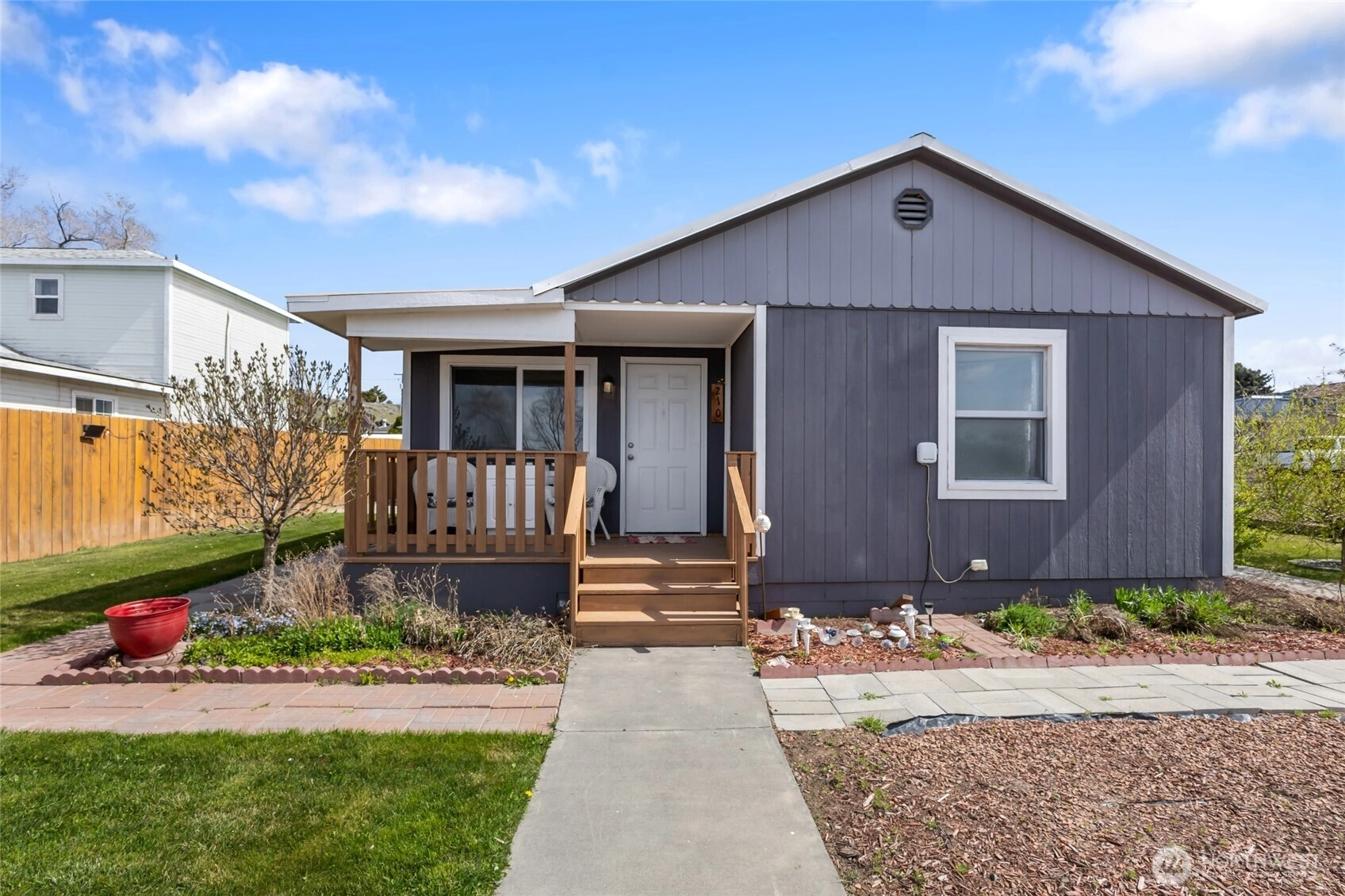 210 N Gladiola St Soap Lake WA 98851