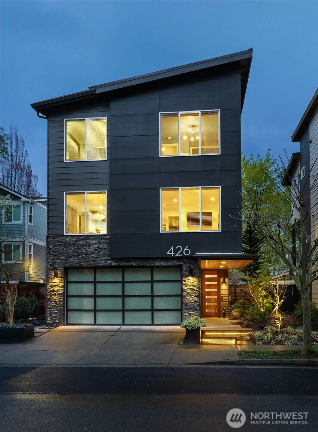 426 3rd Ct NW Issaquah WA 98027