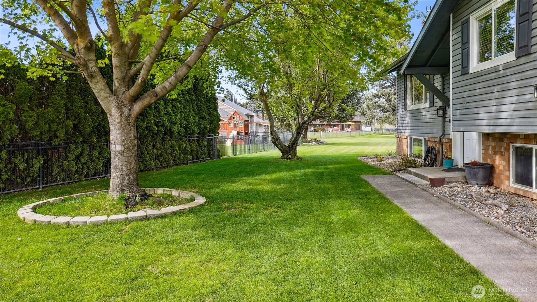 863 S Meadowlark Ln Othello WA 99344