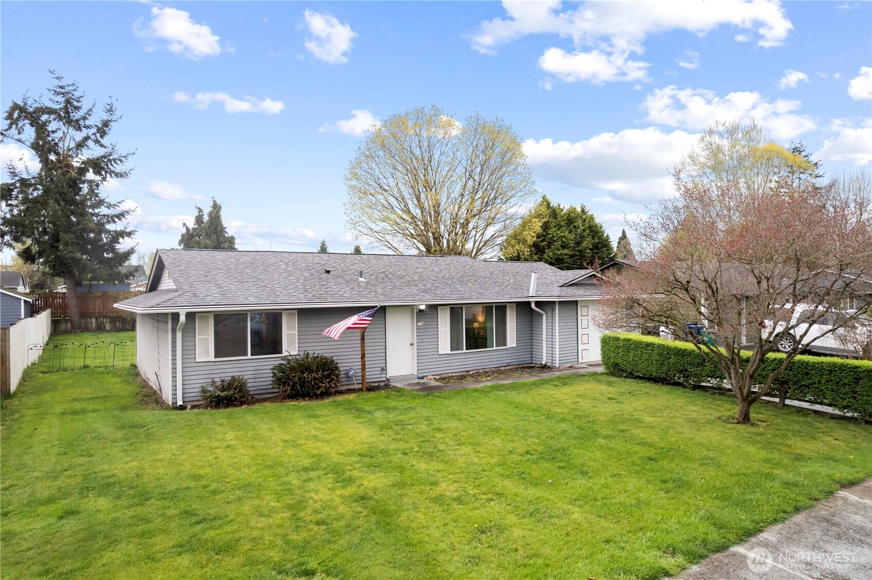 739 2nd Ave NE Pacific WA 98047