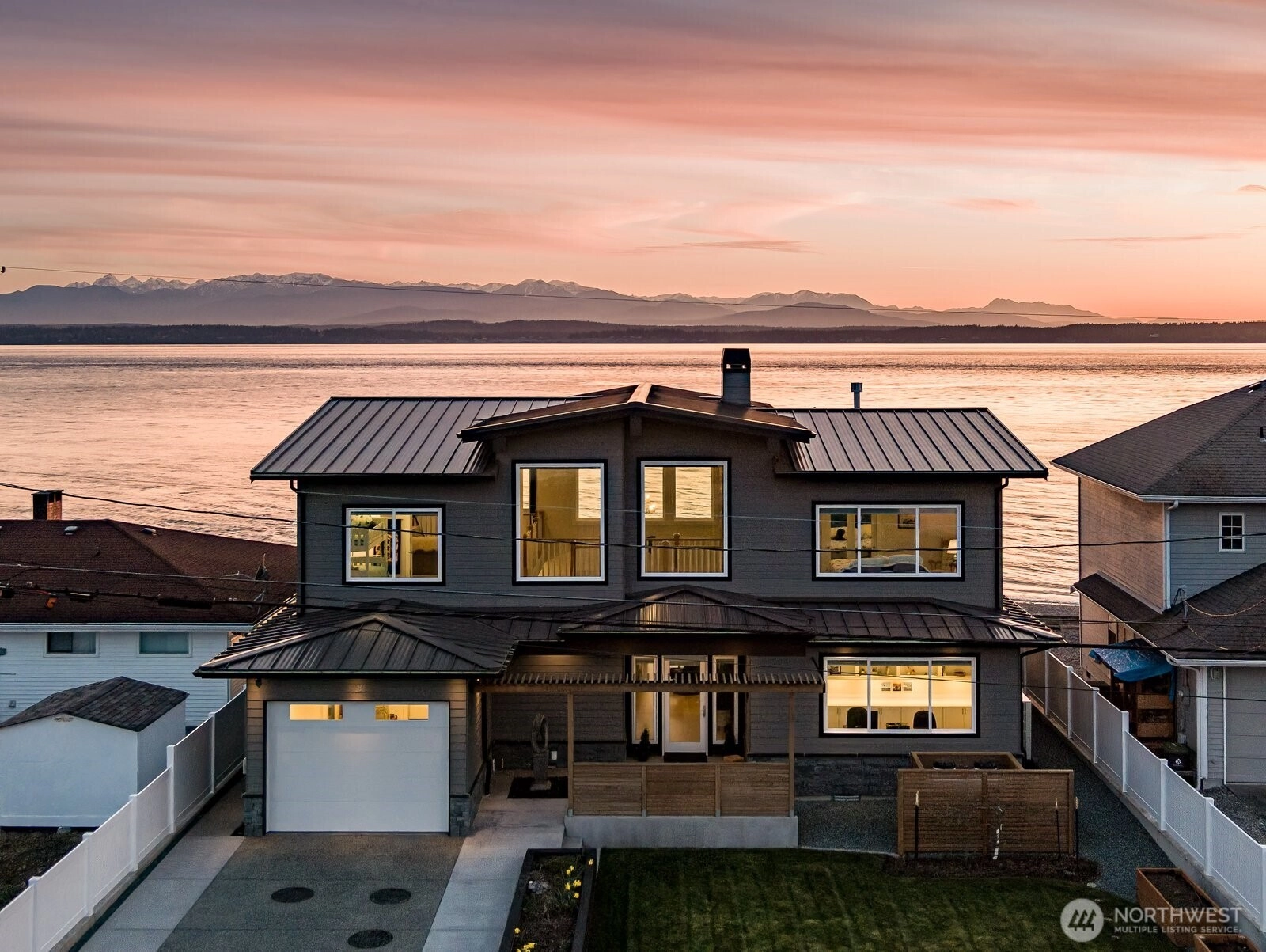 3786 Oceanside Dr Unit  Greenbank WA 98253