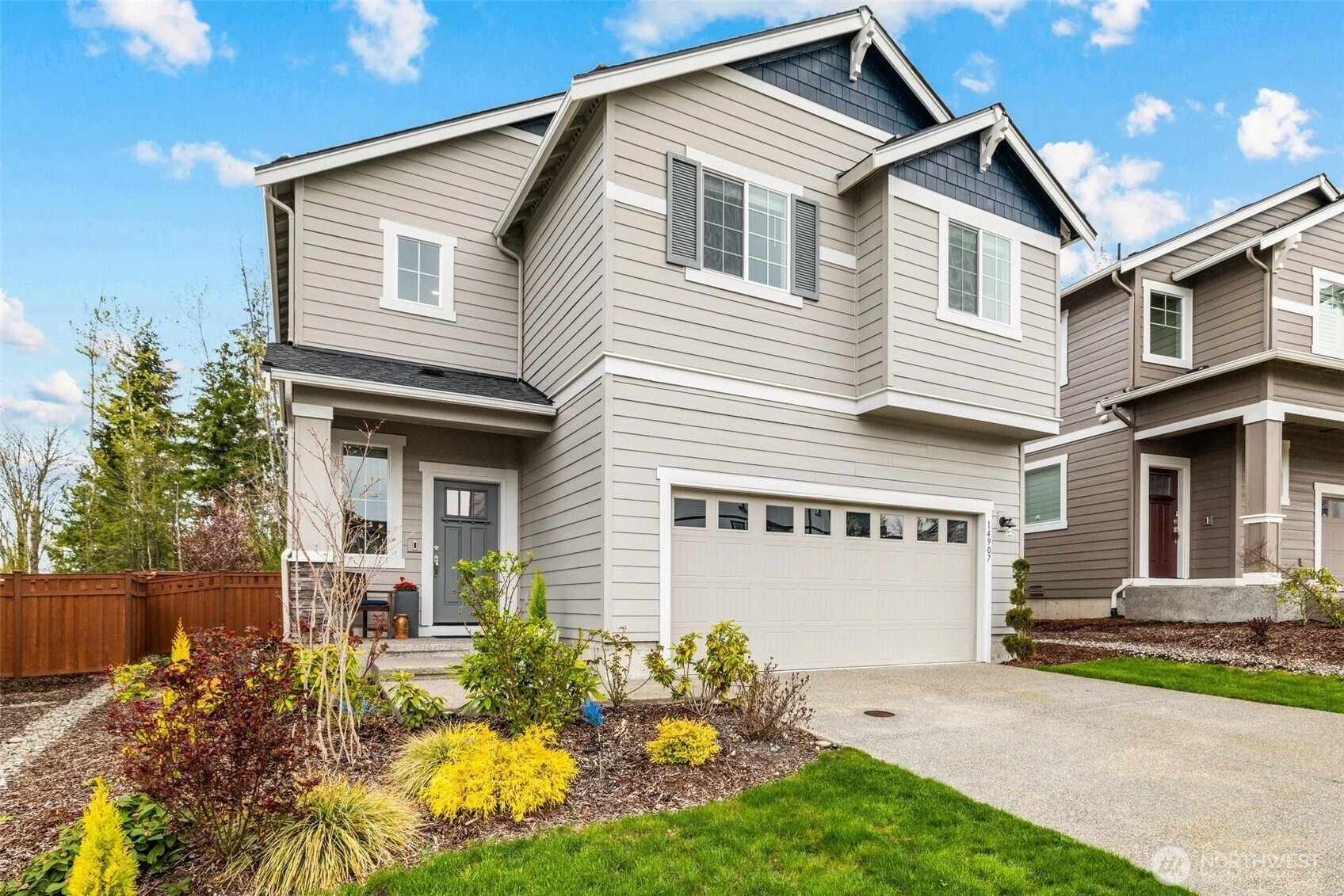 14907 Olympic Loop E Unit  Bonney Lake WA 98391