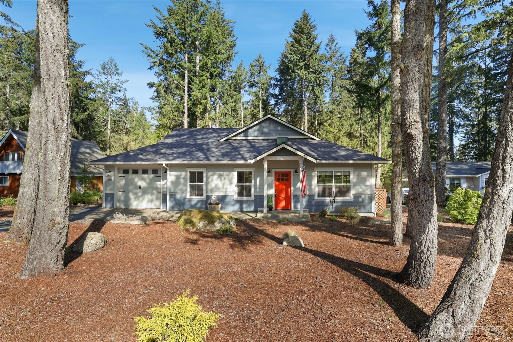 201 E Country Club Dr E Union WA 98592