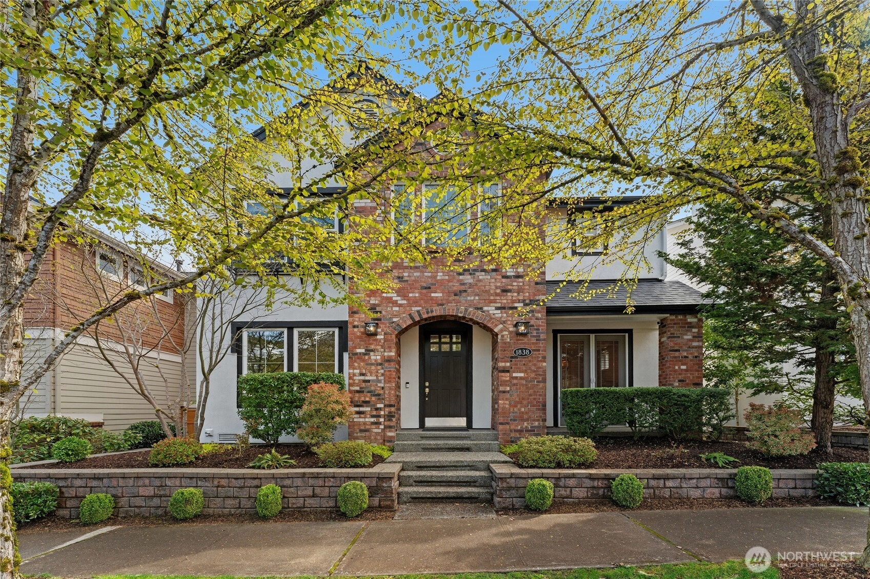 1838 11th Ave Ne Issaquah WA 98029