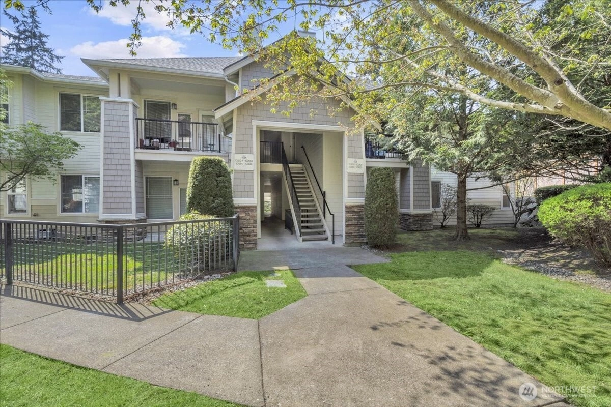 15026 40th Ave W Unit 10-201 Unit 10-201 Lynnwood WA 98087