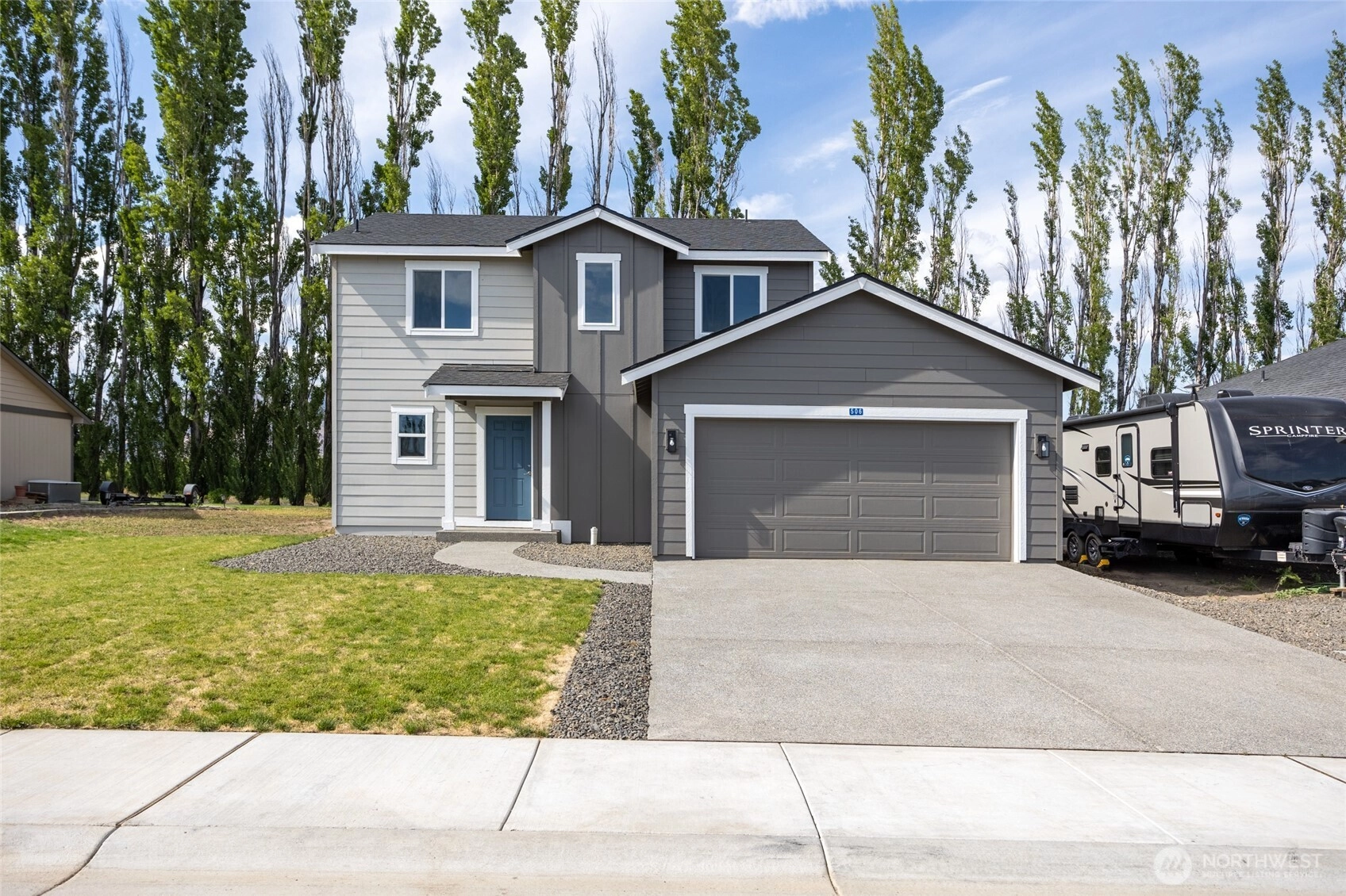 604 N Oak St Unit  Tieton WA 98947