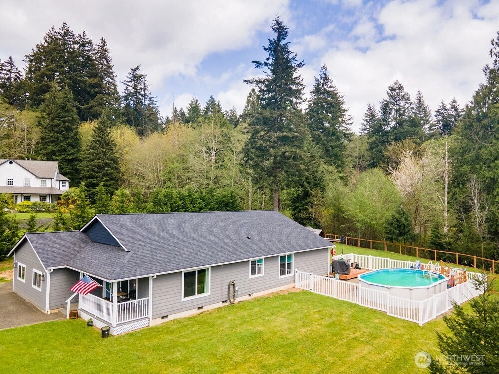 4 Dakota Ln Elma WA 98541
