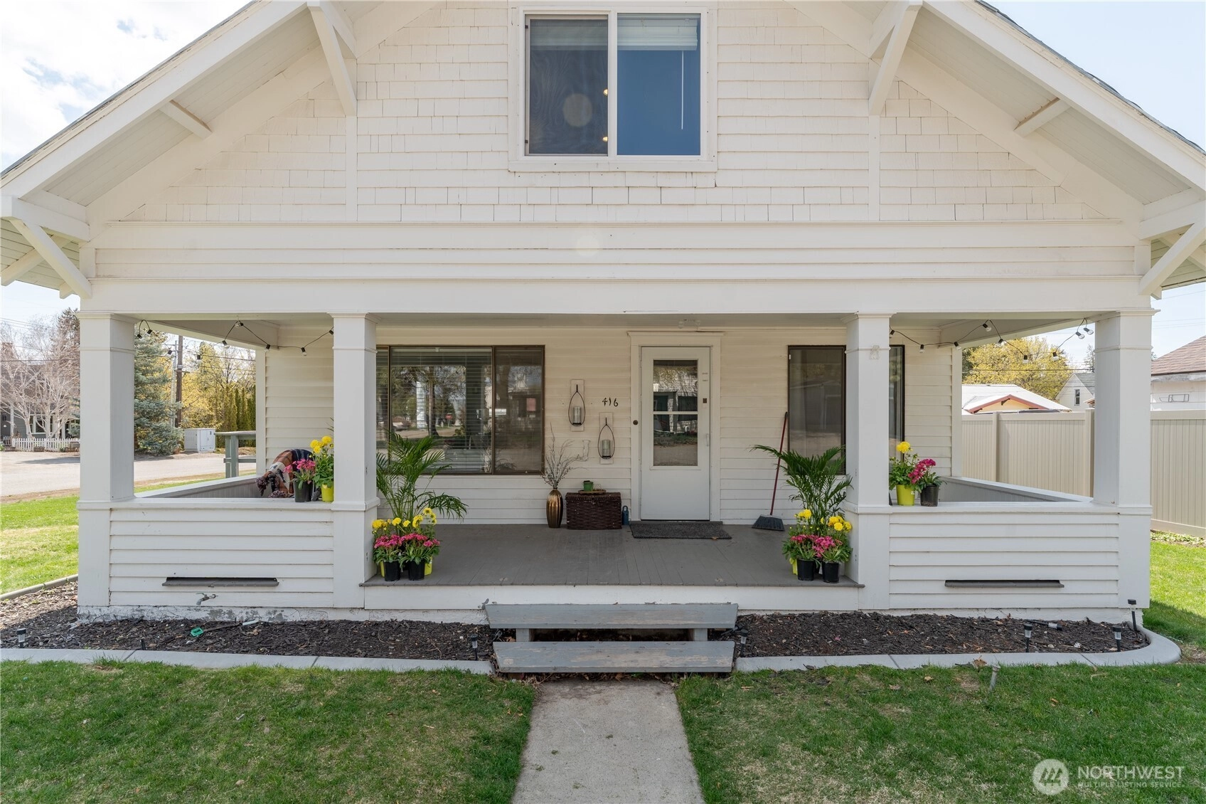 416 E Ash St Waterville WA 98858