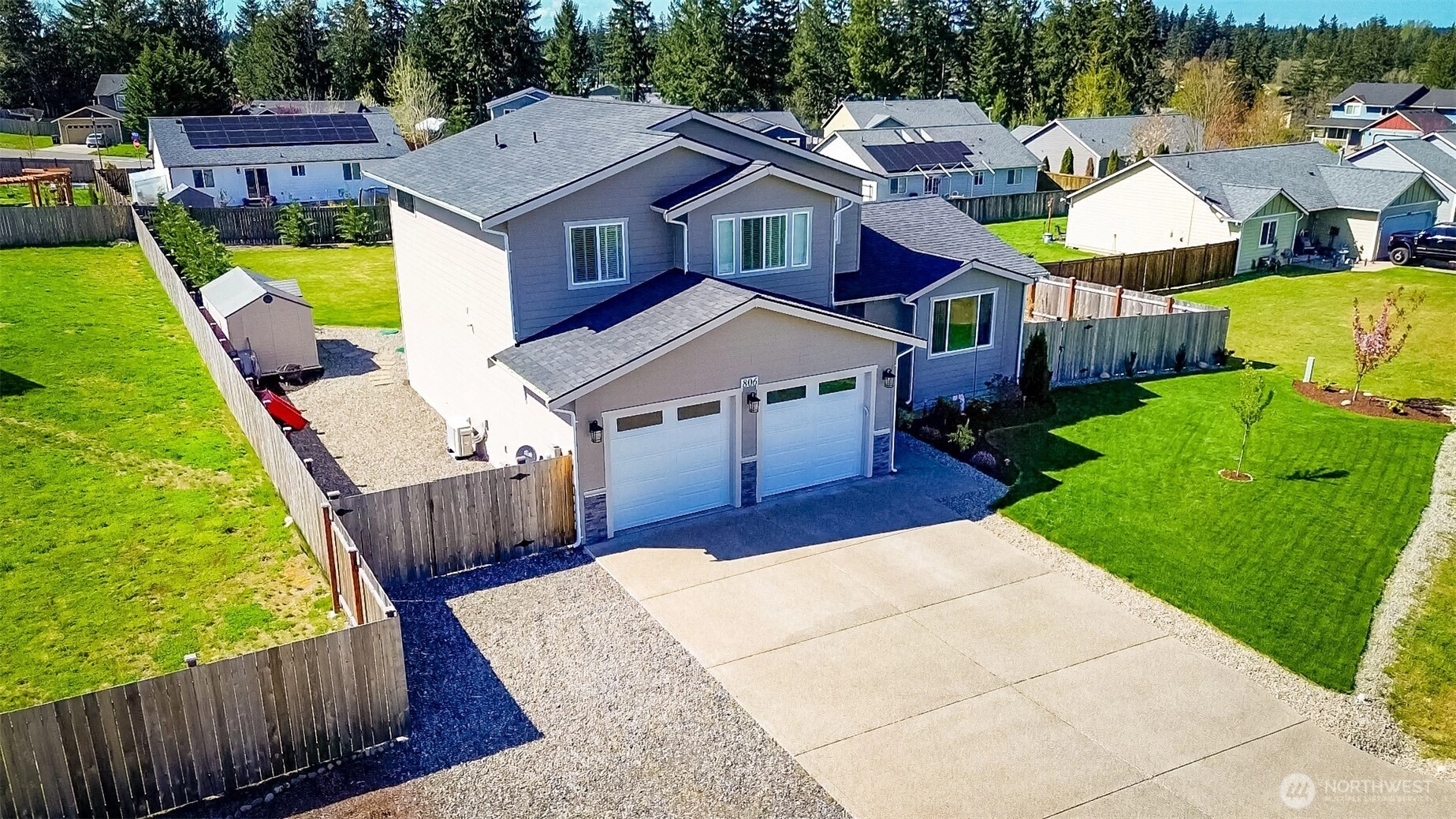 806 Cody St SE Rainier WA 98576
