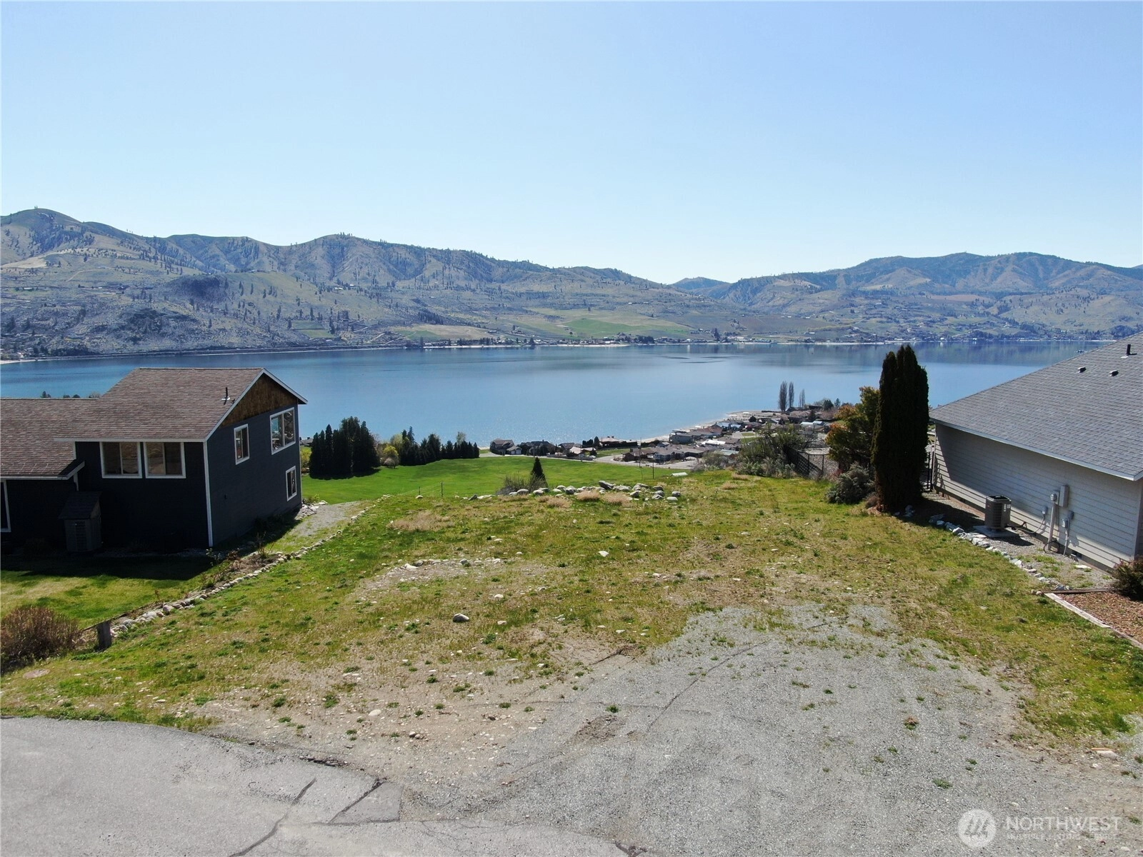 120 Orchard View Dr Chelan WA 98816