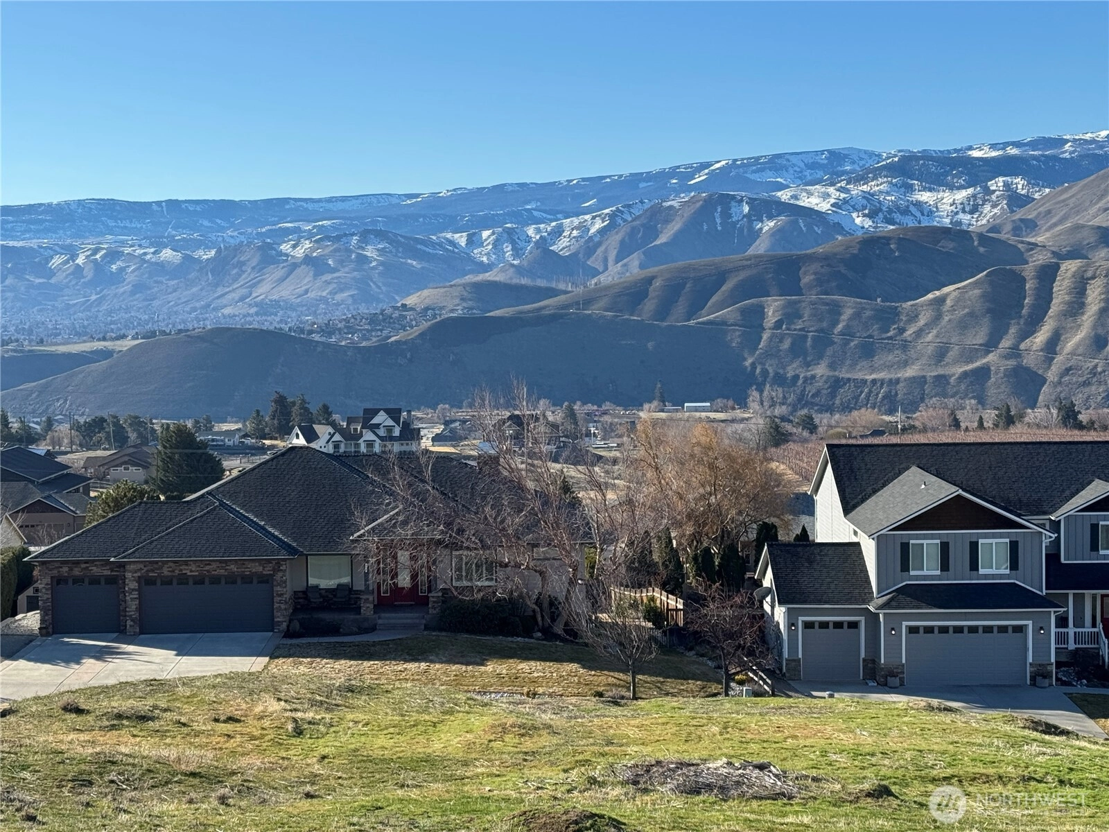 990 Sage Crest Dr Unit  Wenatchee WA 98801