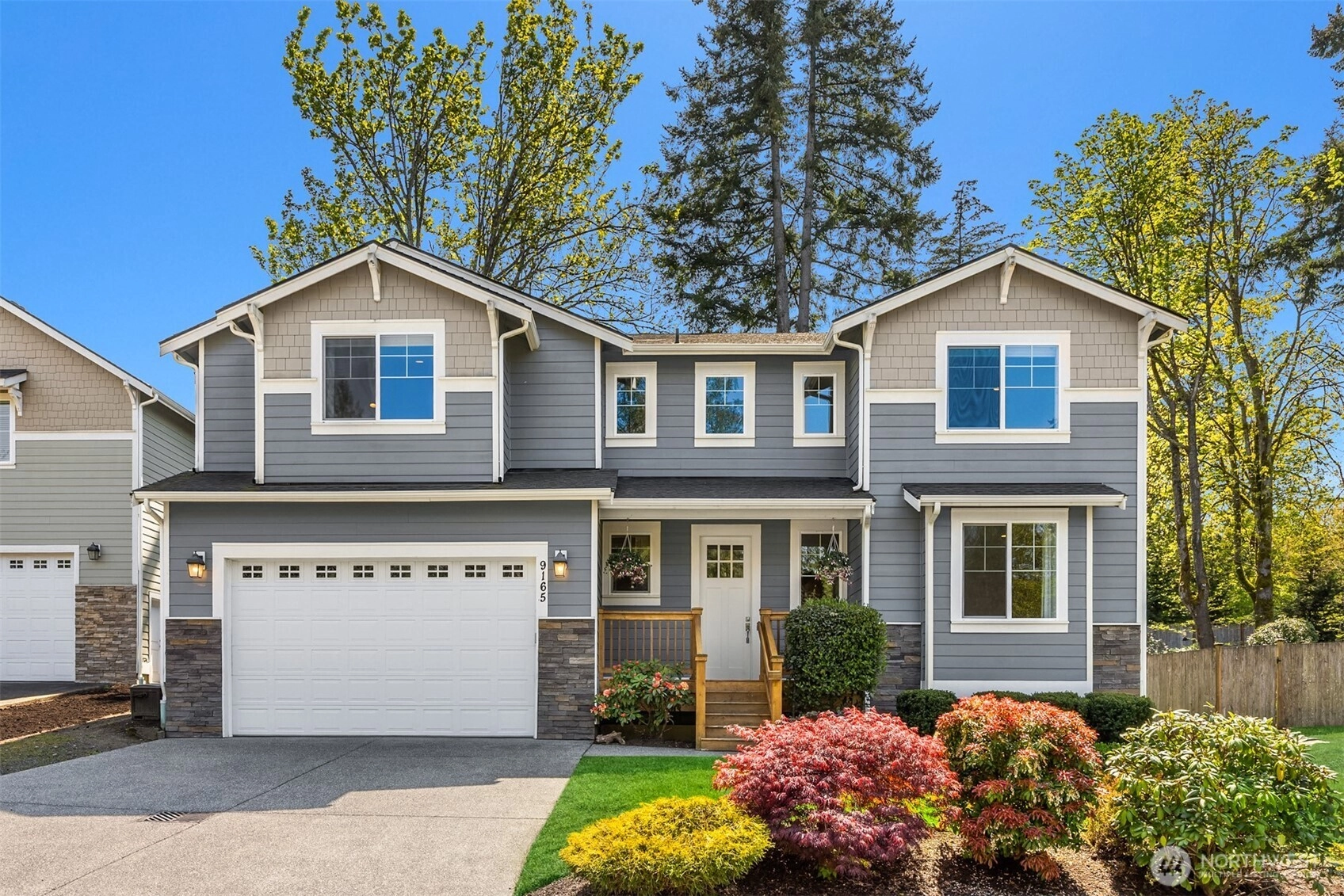 9165 Burlingame Ct NE Bainbridge Island WA 98110