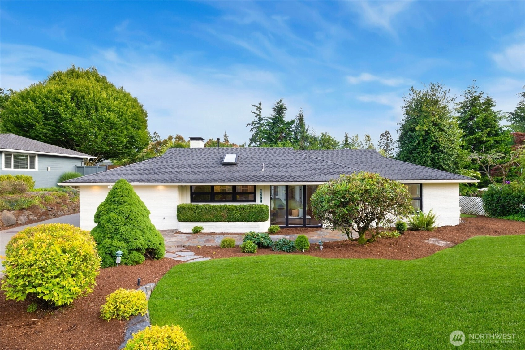 9311 Sunset Way Bellevue WA 98004